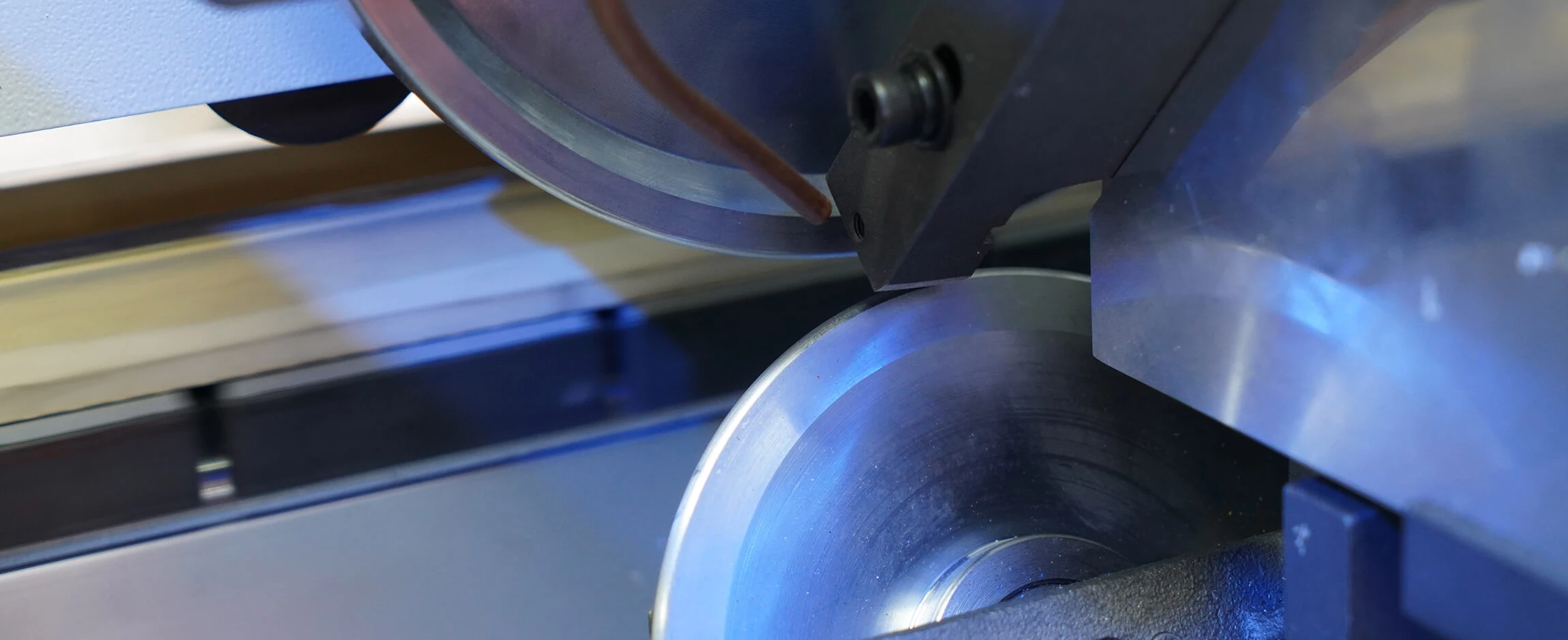 KENAR BANTLAMA MAKİNELERİ